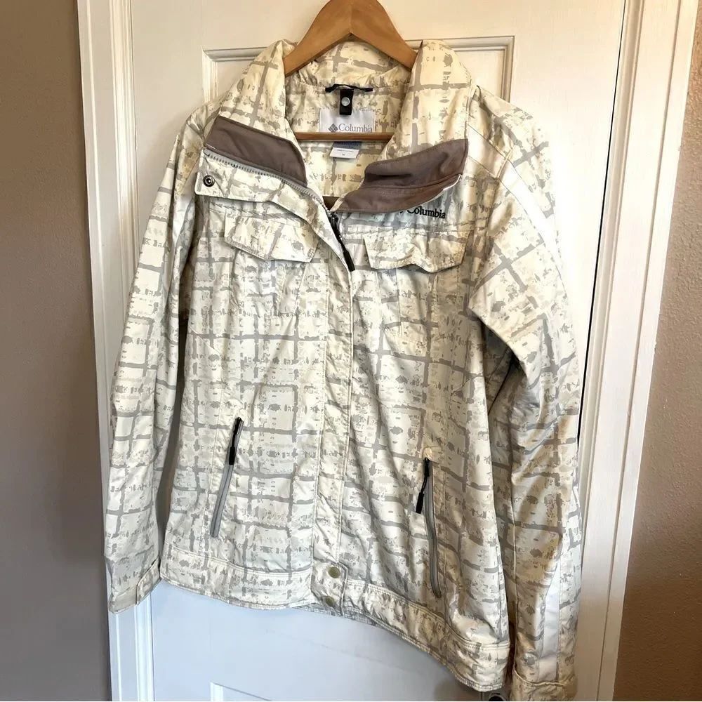 Columbia waterproof patterned jacket M - Picture 9 of 9